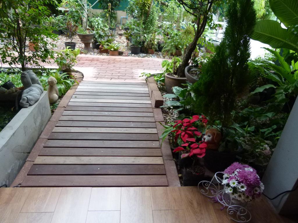 Ban Boonchu Bed and Breakfast Phra Nakhon Si Ayutthaya Exteriör bild